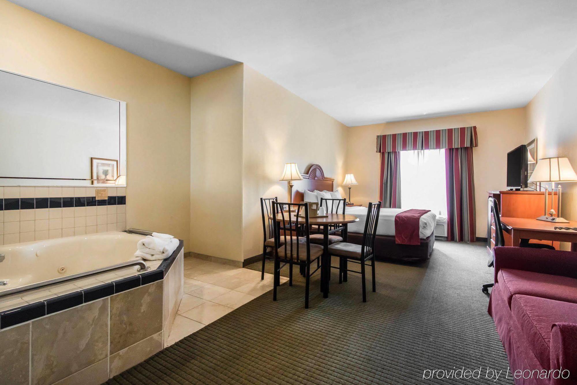 Comfort Hotel Mount Vernon